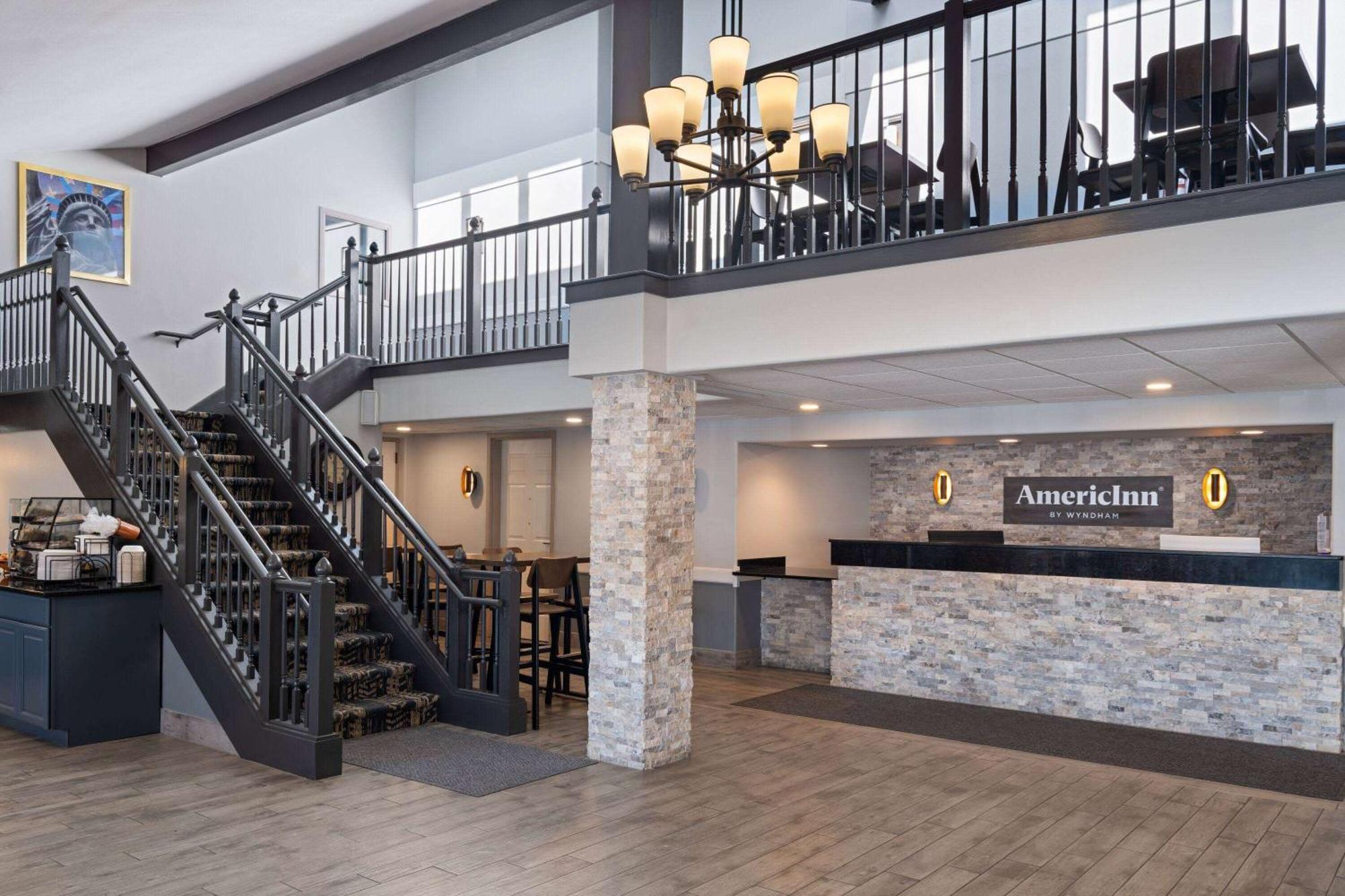 AmericInn by Wyndham Beaver Dam Eksteriør bilde